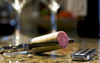 Проблема старых вин: осыпающийся пробковый материал и как с ним работать Проблема старых вин: осыпающийся пробковый материал и как с ним работать